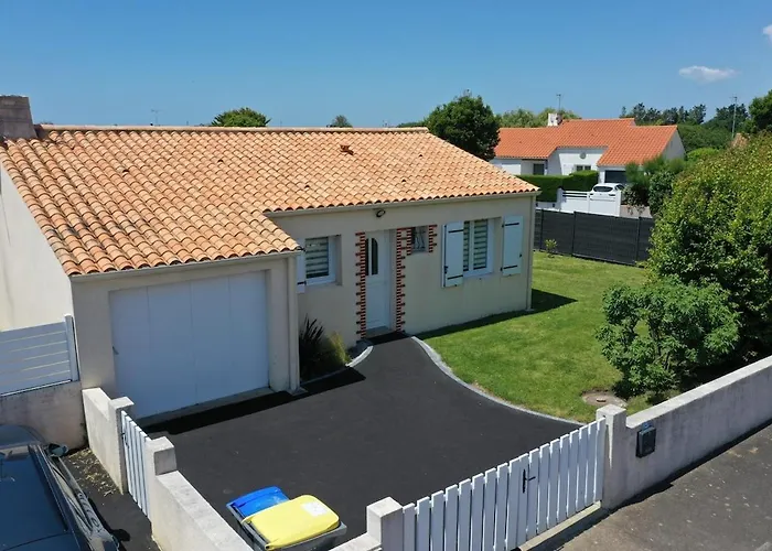 Nouveau - Maison Kids Friendly Renovee Avec Jardin Nyaraló